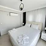 Villa's Tomris