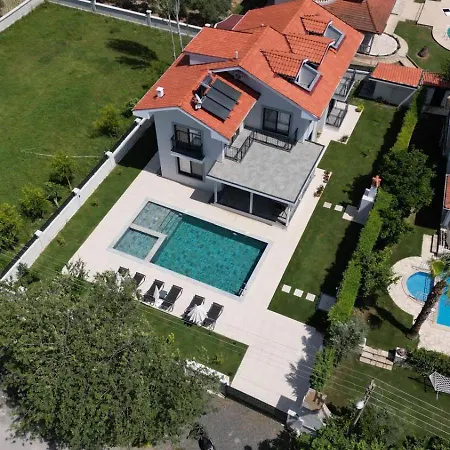 Villa's Tomris Villa